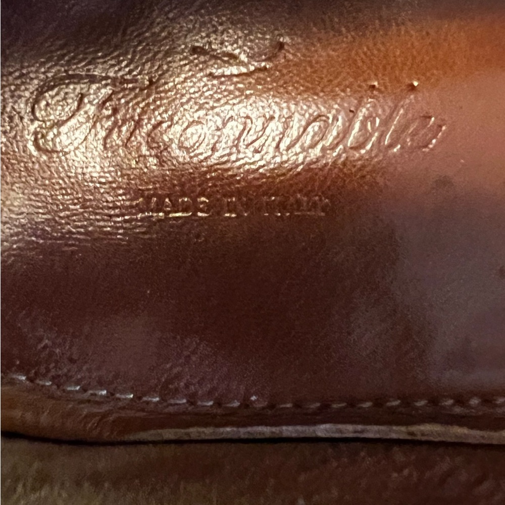 Light Tan Faconable Leather Slip on Loafers. Made in Italy. Great Condition. - Picture 3 of 3